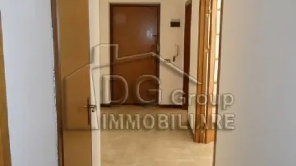 Esik - Bright Apartment with Balcony in Alcamo