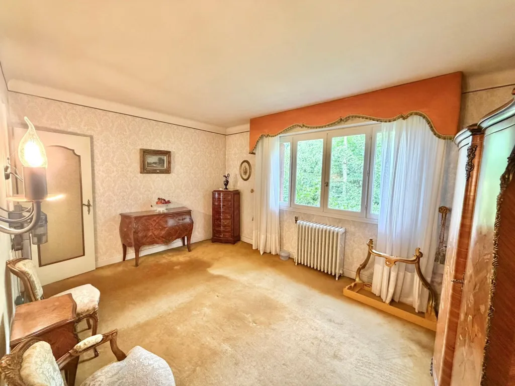 Chambres - Villa Traditionnelle sur Terrain Arboré à Eauze