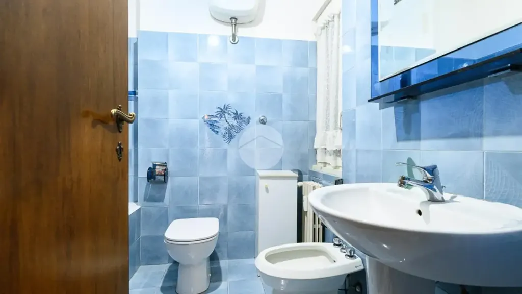 Salles de bain - 3-Bedroom Apartment with Terrace in Rome