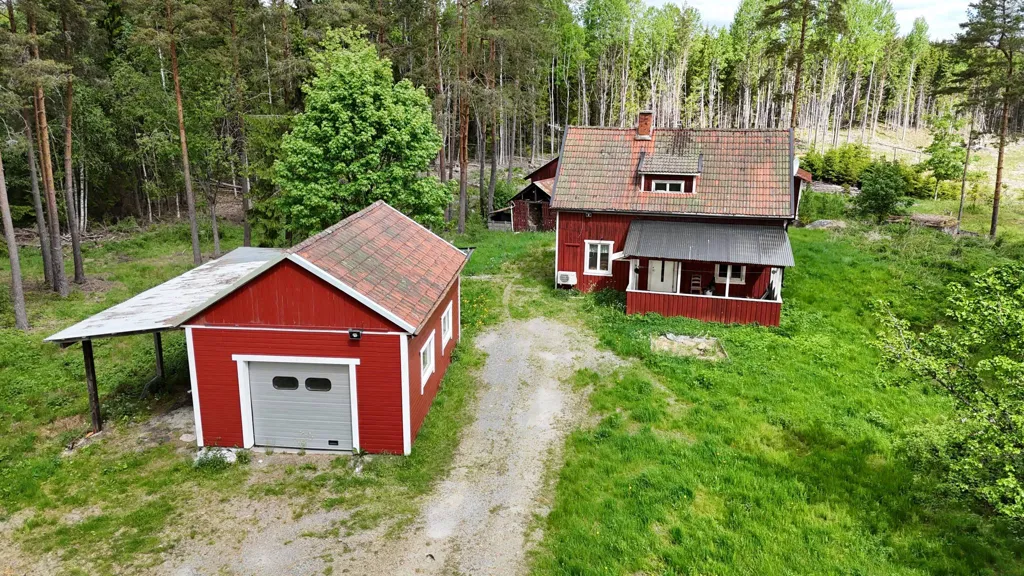Õhuvaade - 1.5-Storey Villa with Garden in Värmskog