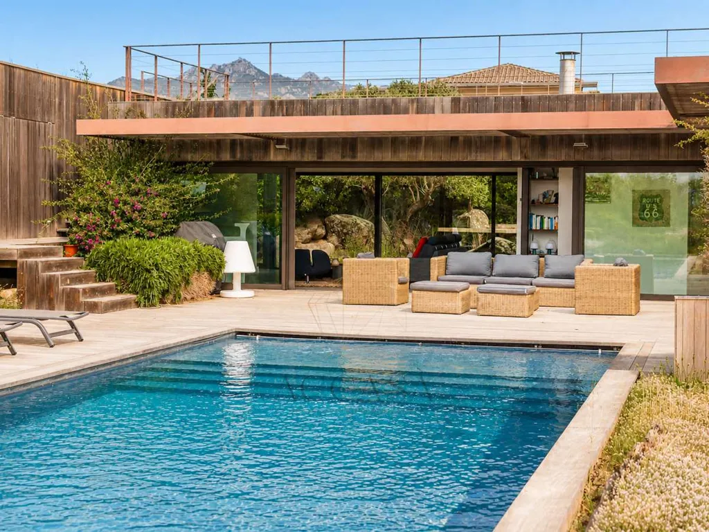 pool_area