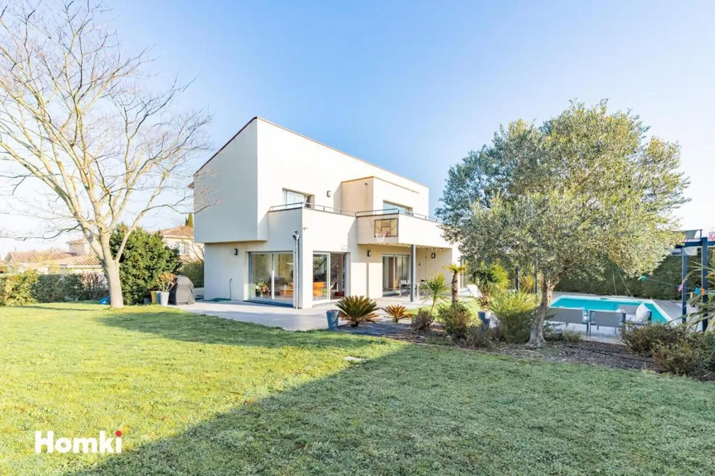 Välivaade - Contemporary Villa with Pool in Flourens