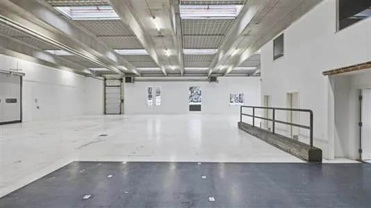 Toad - Warehouse with High Ceilings near Motorway, Brabrand