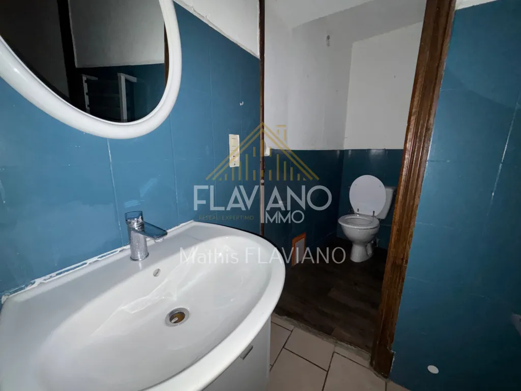 Bathrooms - Terraced House with Garden near Barcelonnette Centre