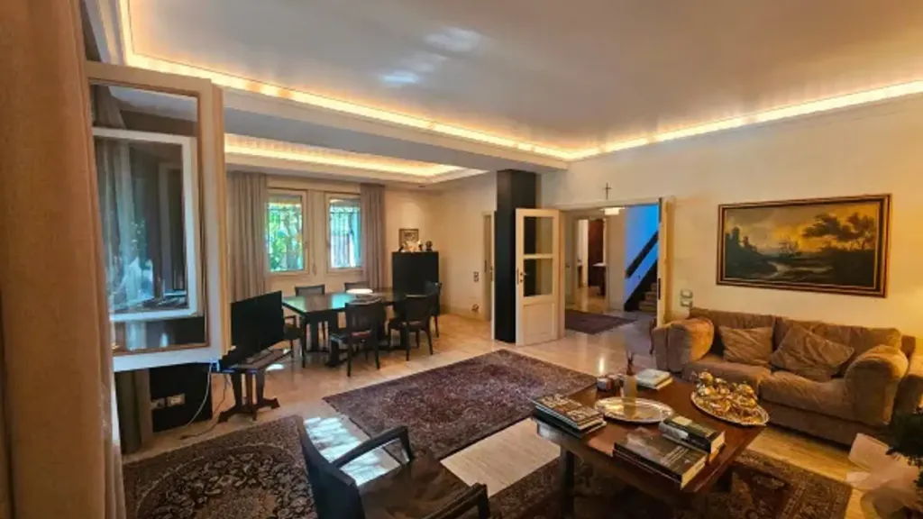 Elutuba - Architect-Designed Villa with Private Garden in Soliera