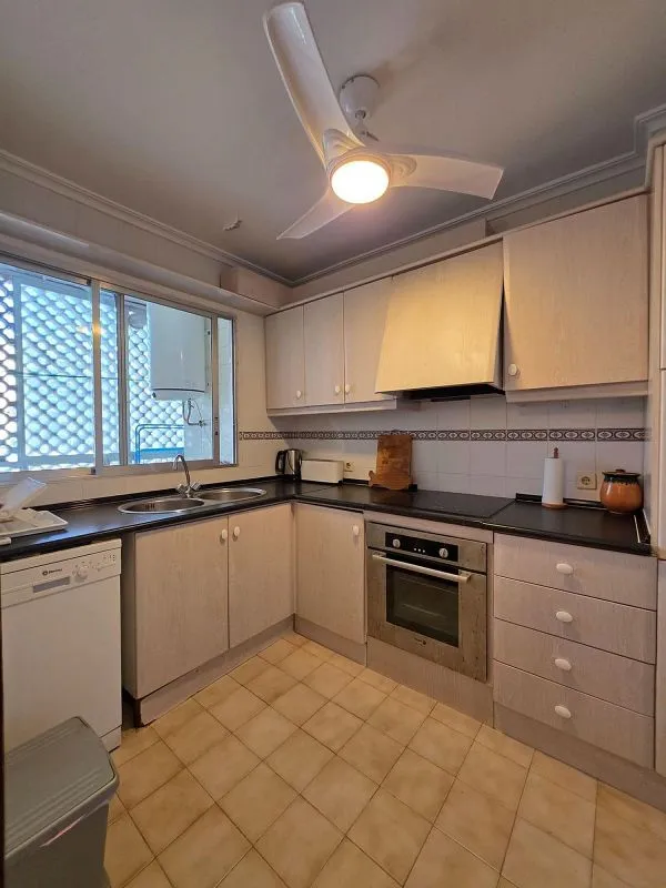 Kitchen - Luxury Seafront Apartment in Alicante