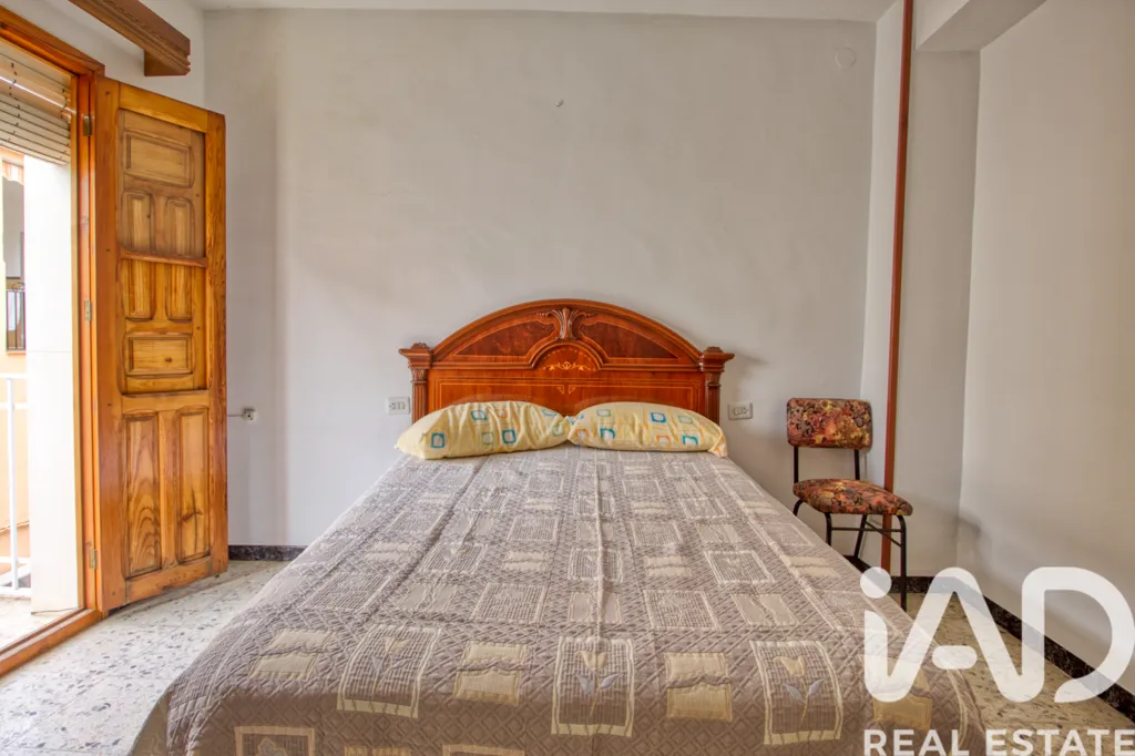 Chambres - Townhouse with Dual Access in Rute