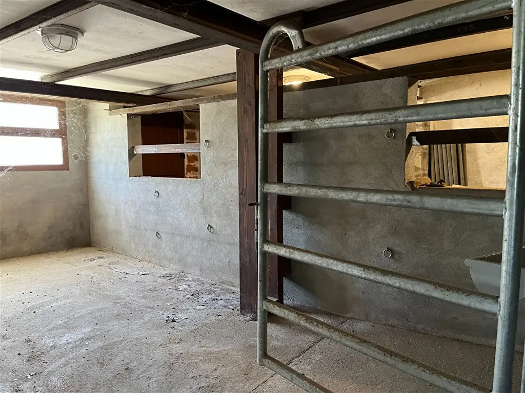 Maison 8 pièces à Quers
