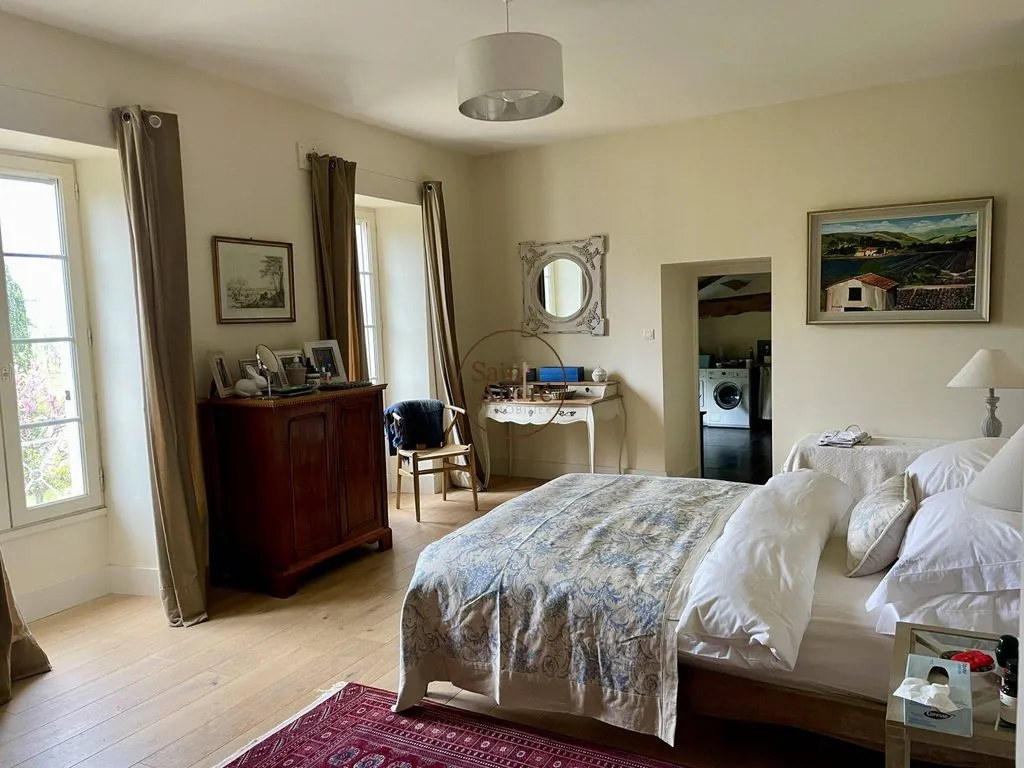 Chambres - Maison de Luxe avec Piscine à Bellevigne-en-Layon