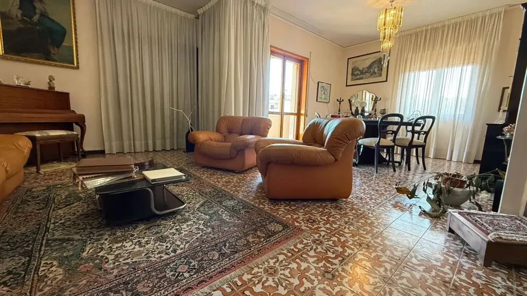 Séjour - Spacious Apartment with Balconies in Caserta