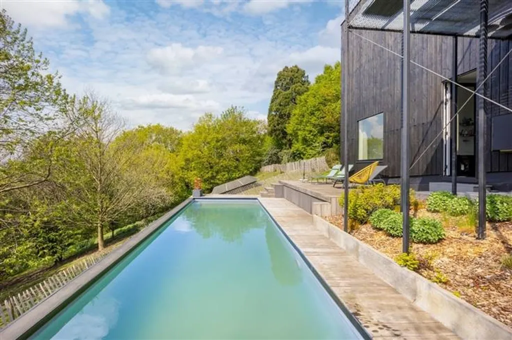 Bassein - Contemporary Villa with Pool in Argenteau