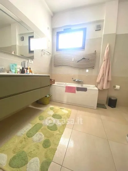 Salles de bain - Charming Triplex with Balcony in Pescara