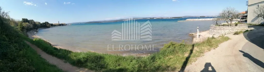 Two-Bedroom Apartment with Sea View in Pašman