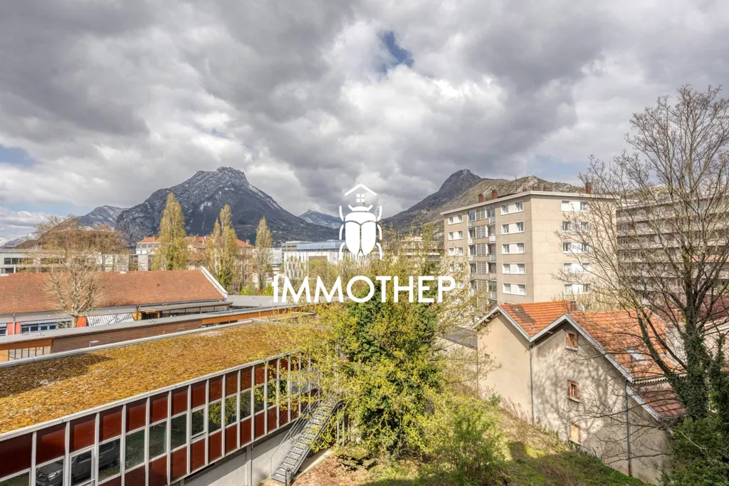 Balcone - Apartment with Balcony in Grenoble