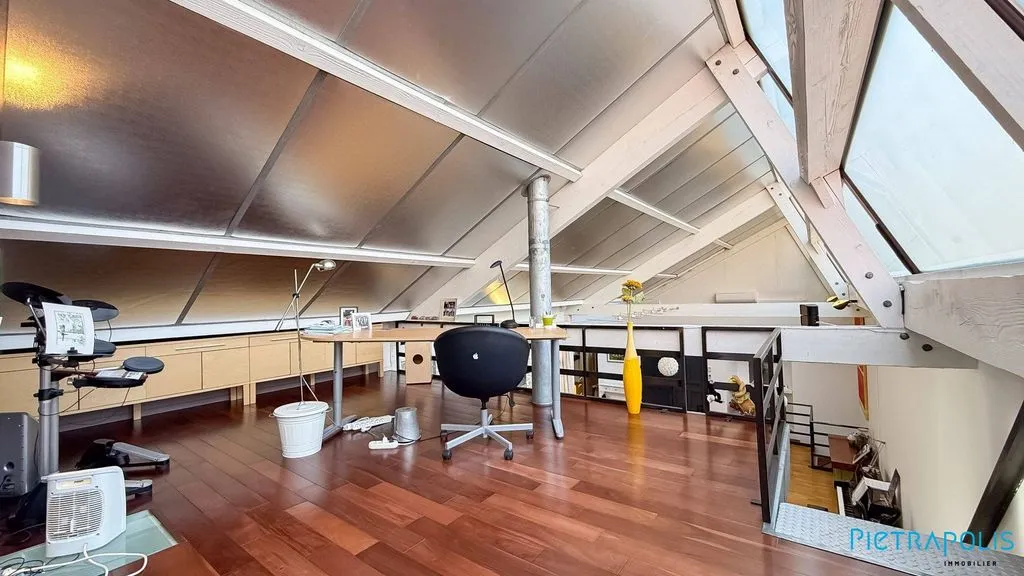 Bureau - Loft d'Exception à Villeurbanne, Proche Lyon 6e