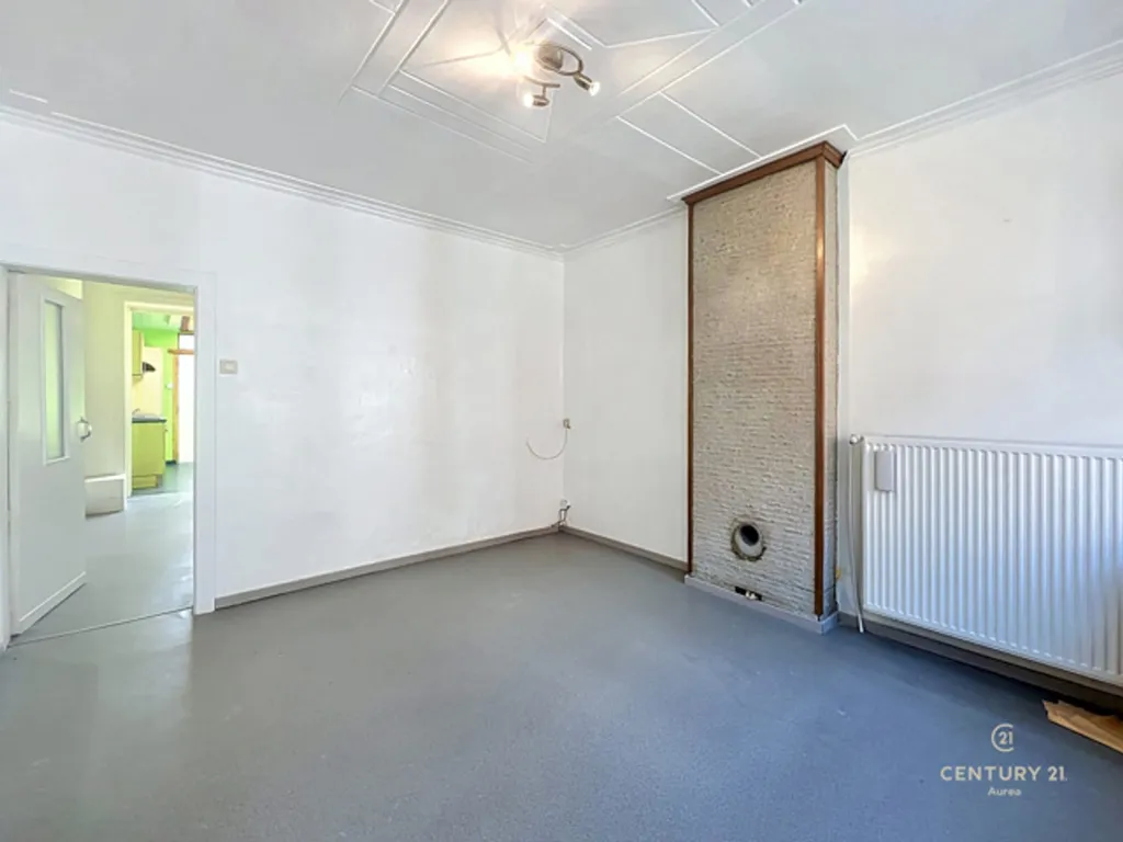 Pièces - Appartement de 2 Chambres à Saint-Ghislain