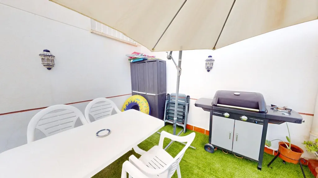 Terrace - 2-Bedroom Flat with Pool in Los Boliches, Fuengirola