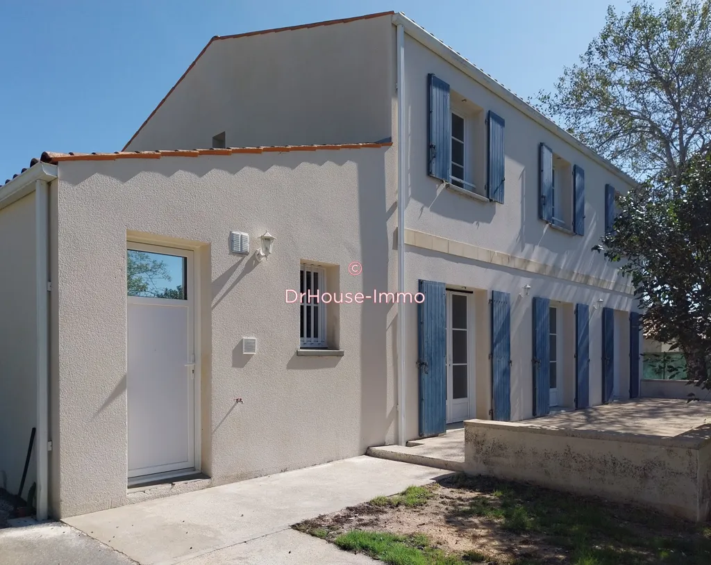 Extérieur - Maison Rénovée avec Terrasse à Saint-Ouen-d'Aunis