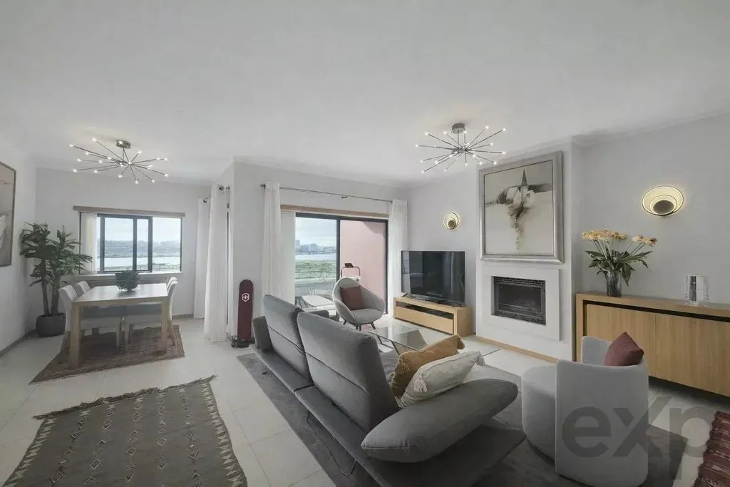Elutuba - Luxury Triplex with Pool in Ferragudo