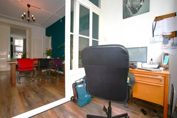Bureau - Apartment with Garden in Duinoord, The Hague