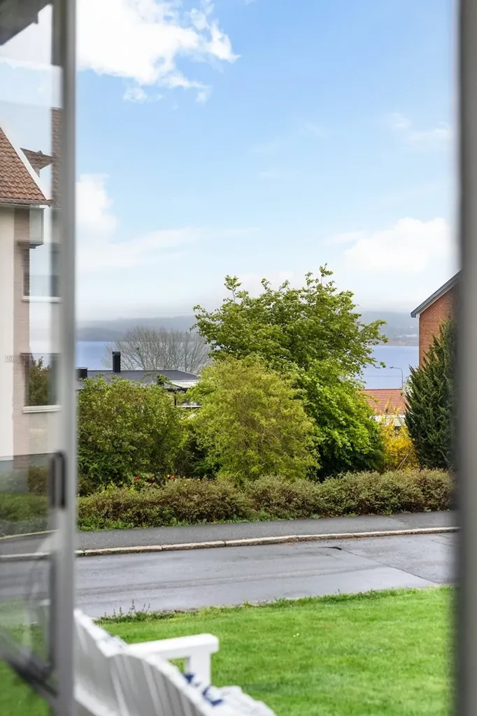 Balcone - Efficient Apartment with Lake View in Jönköping