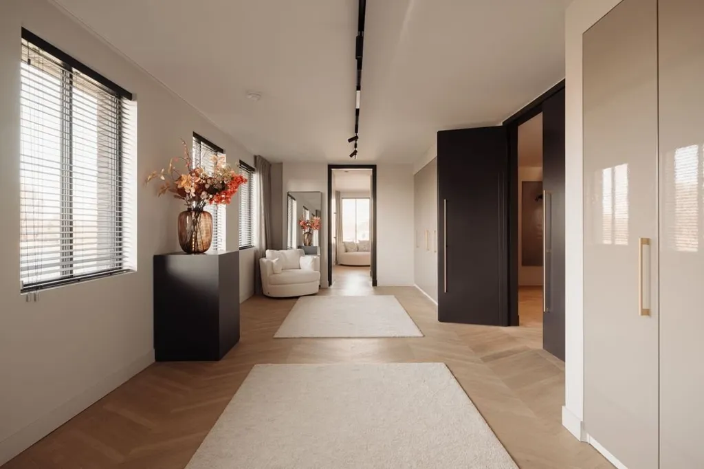 Hallway - Villa with River View on Amsteldijk Noord