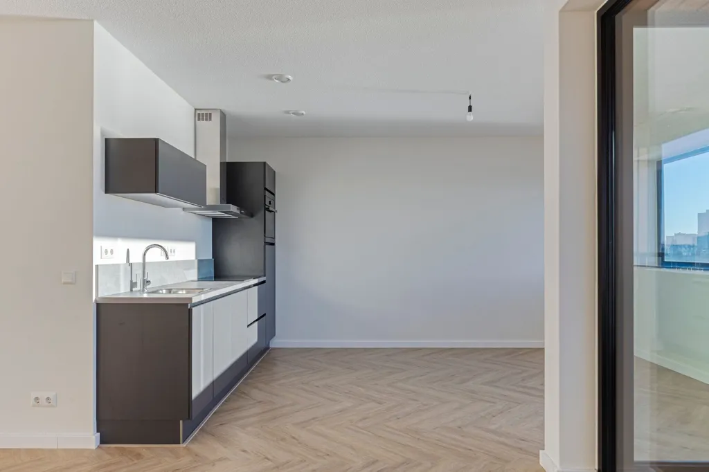 Cuisine - Modern Apartment with Balcony in Rotterdam