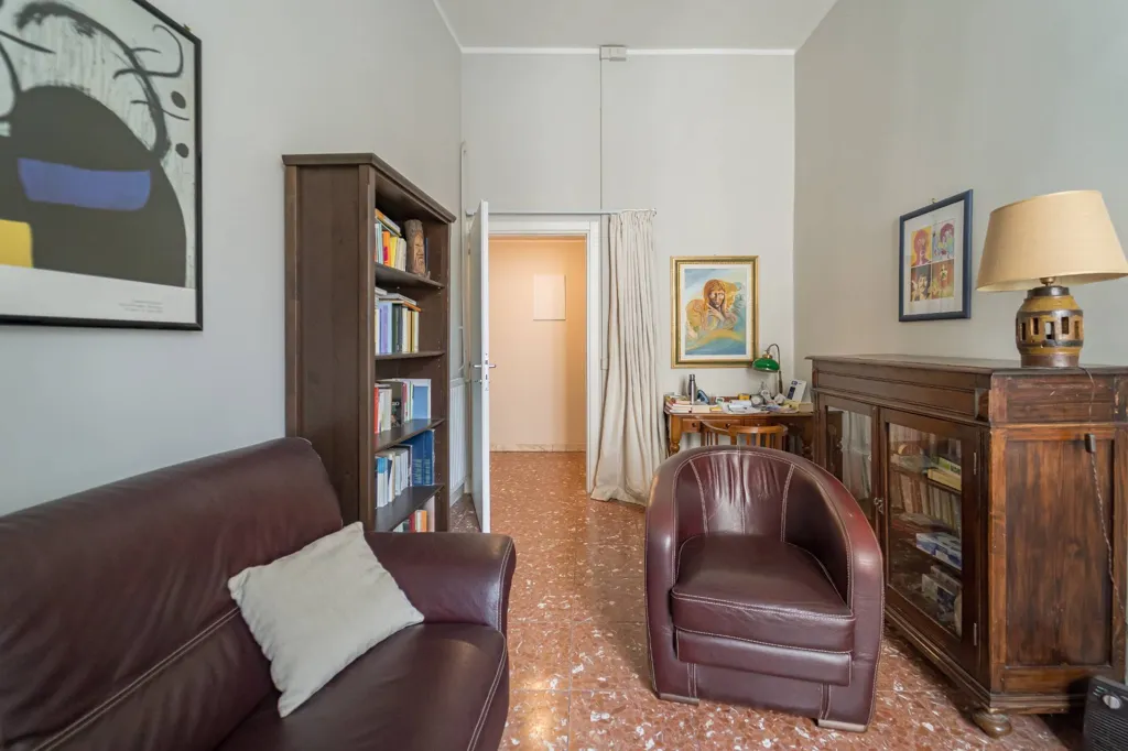 Elutuba - Triplex with Double Exposure in Ludovisi, Rome