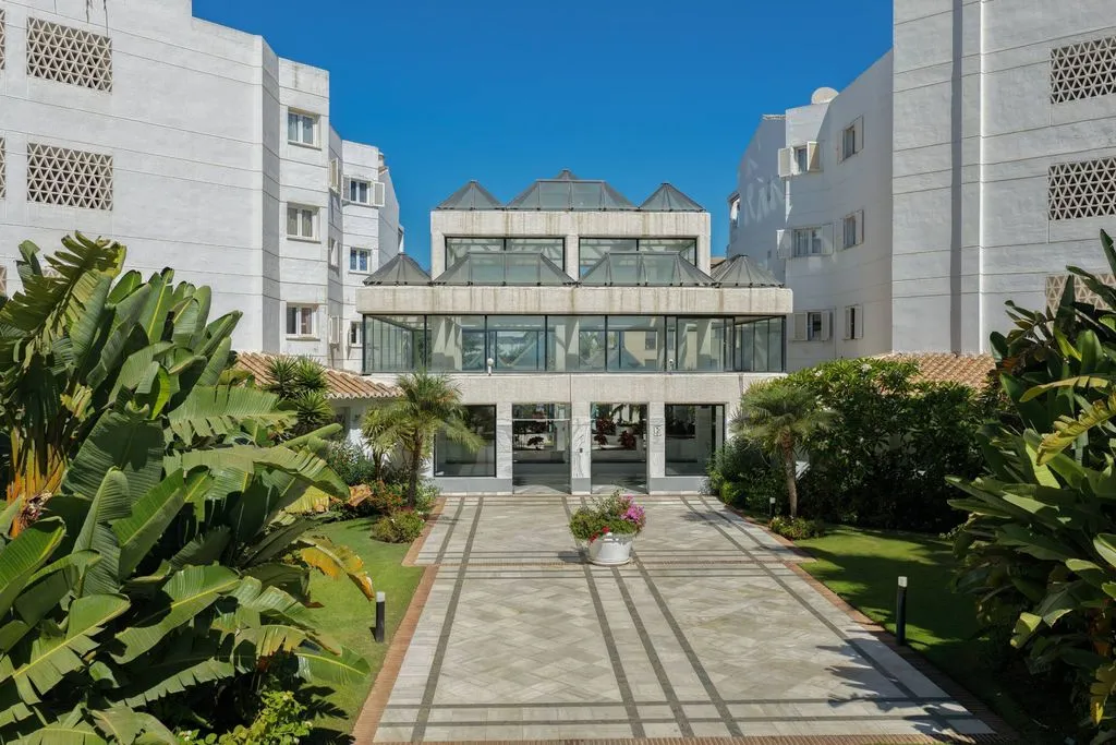 Aed - Luxury Apartment with Pool in Puerto Banús