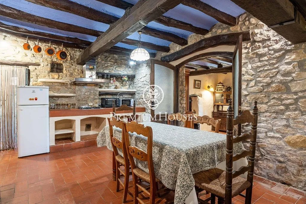 Söögituba - Luxury Farmhouse with Pool near Catllar