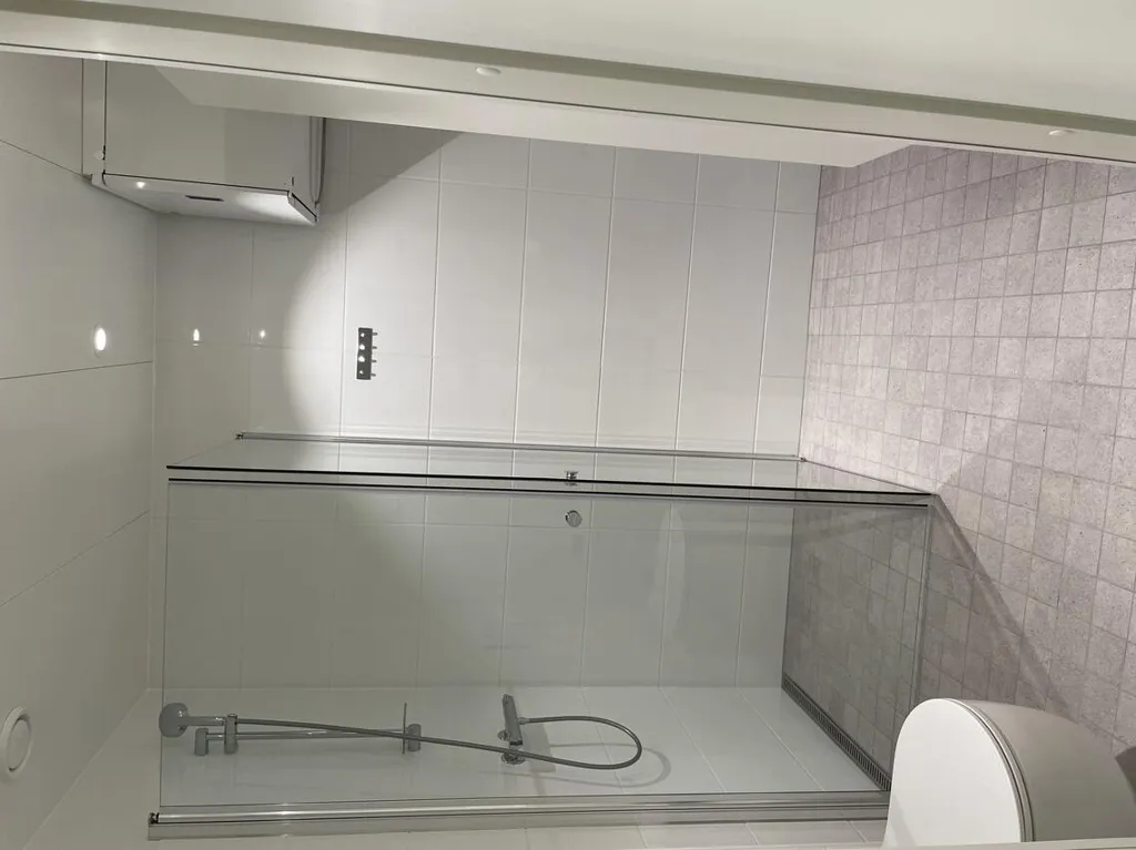 Salles de bain - Modern Apartment with Balcony in Vuosaari