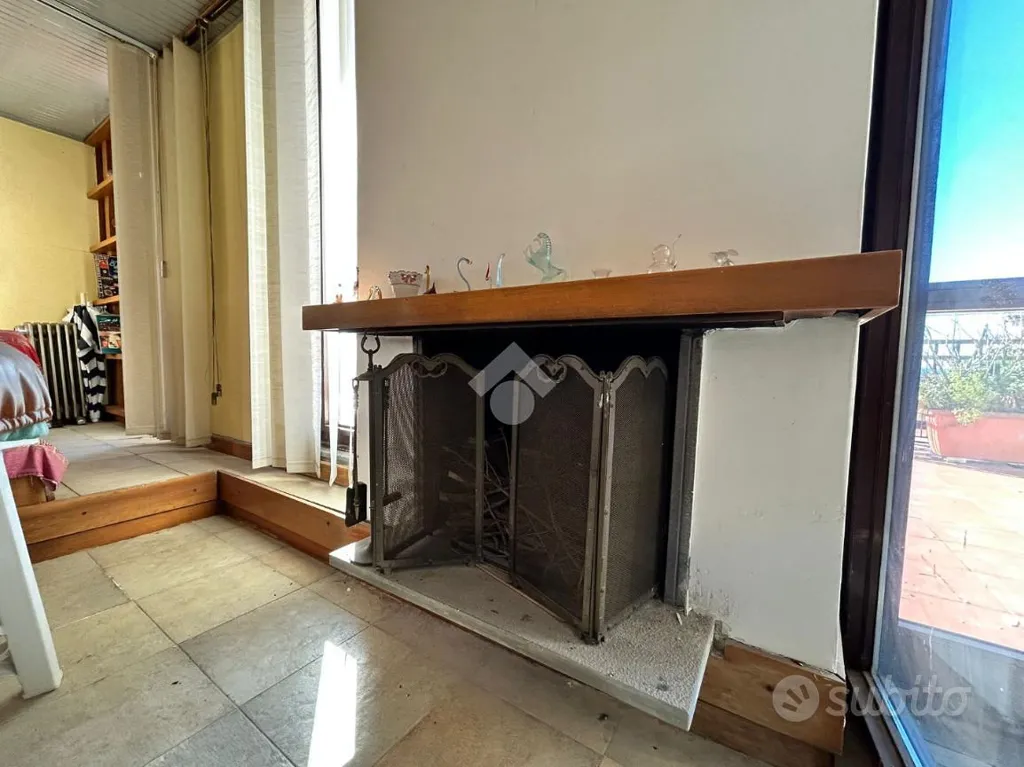 Elutuba - Apartment with Rooftop Terrace in Salerno