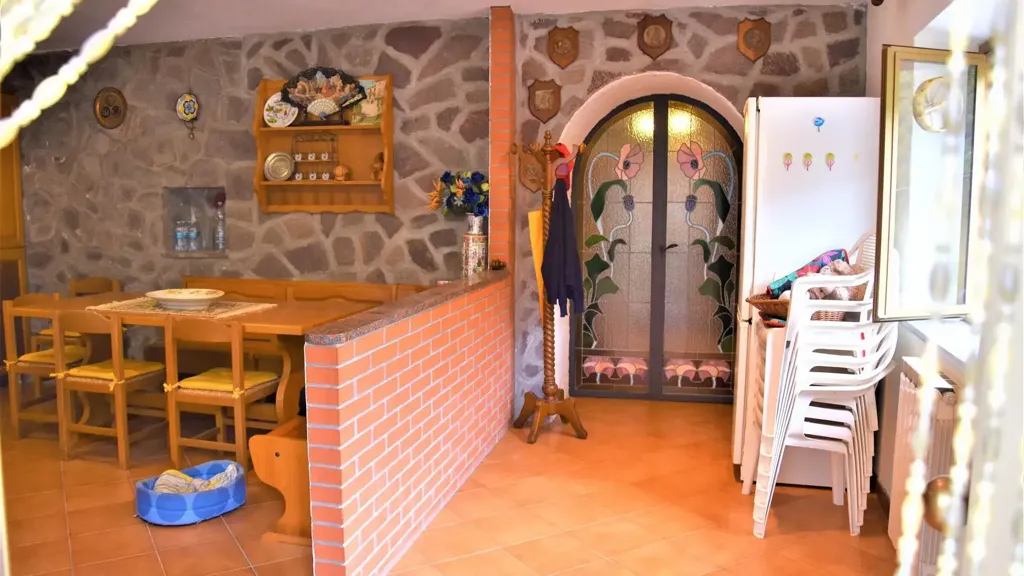 Söögituba - Rustic House with Terraced Garden in Comano