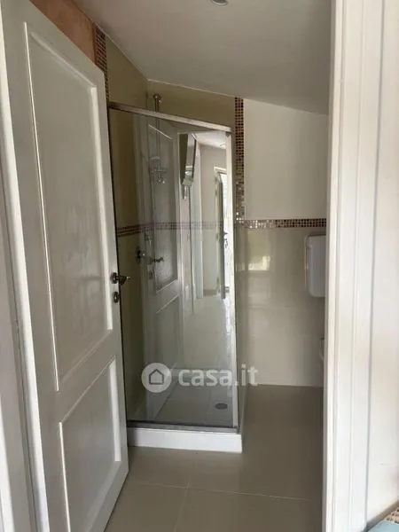 Salles de bain - Mansard Apartment with Sea View in Terracina