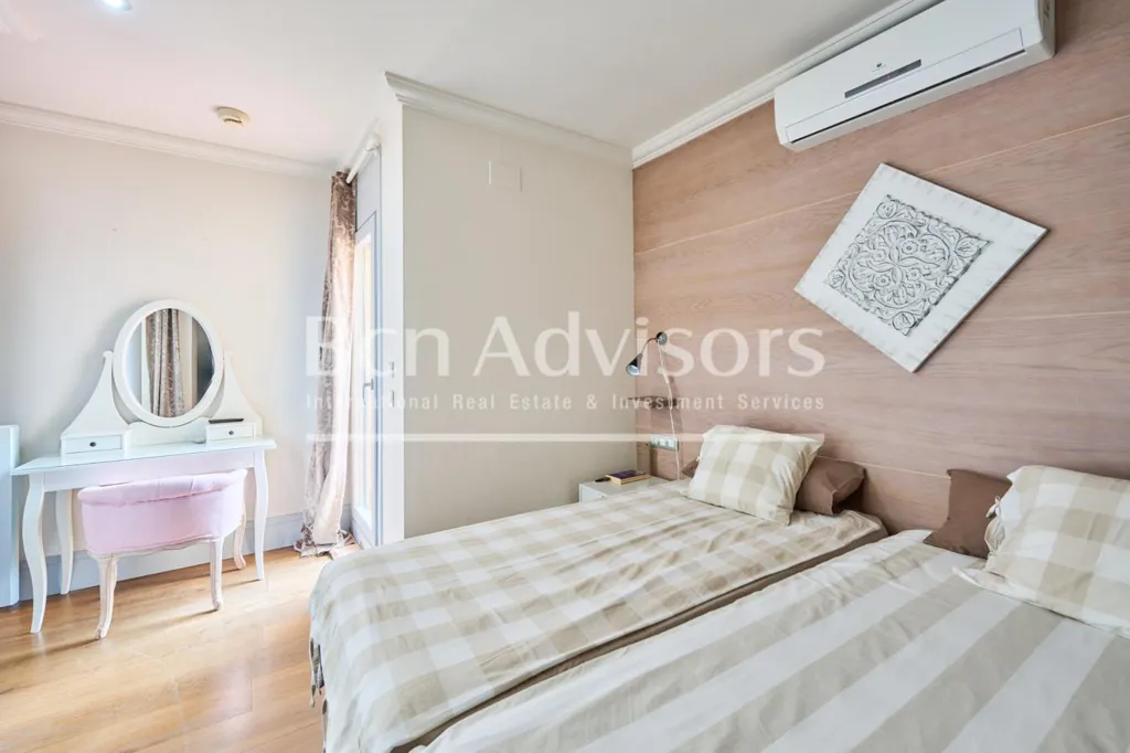 Magamistoad - Penthouse with Rooftop Pool in Dreta de l'Eixample, Barcelona