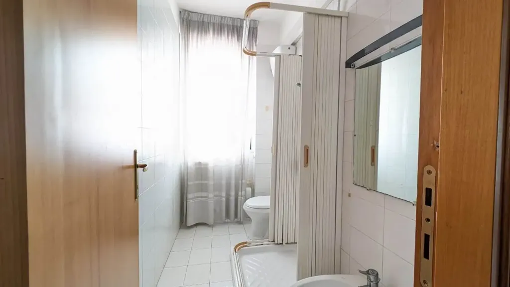Salles de bain - Apartment with Terrace in San Severo