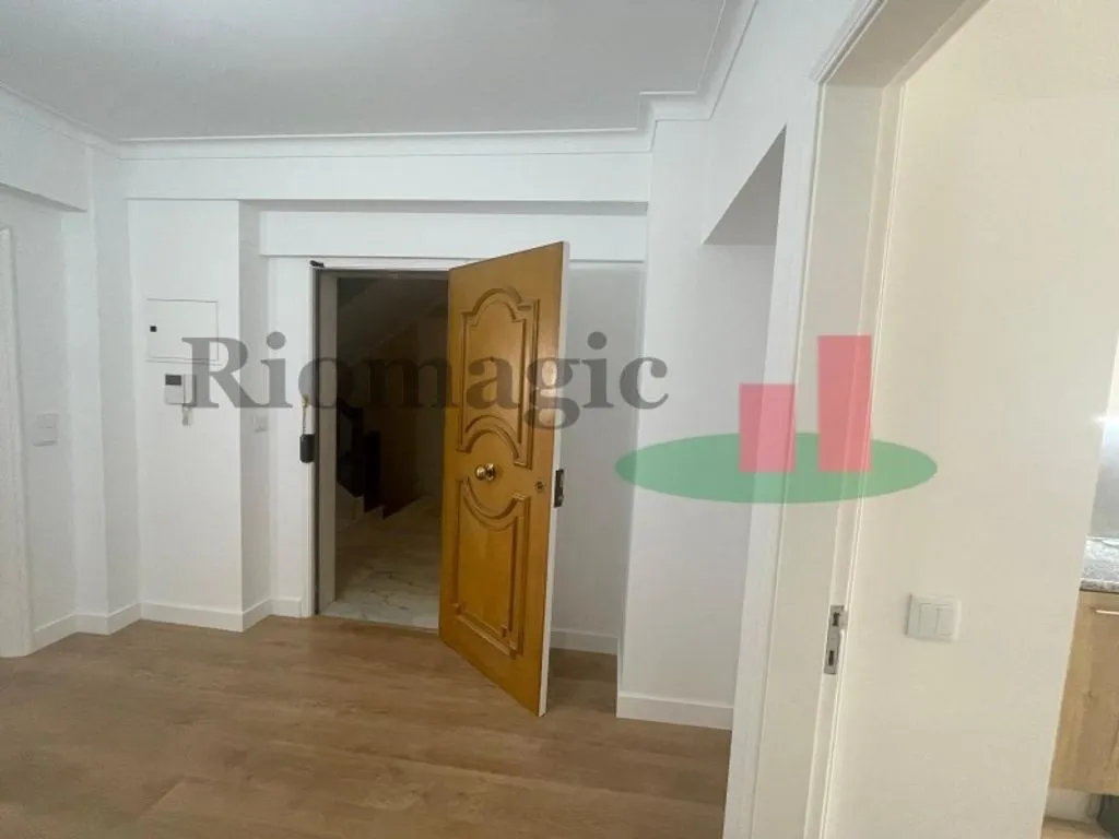 Ingresso - Refurbished Flat with Balconies in Lisbon
