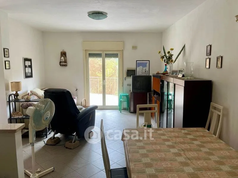 Salle à manger - Villa with Garden in San Cataldo