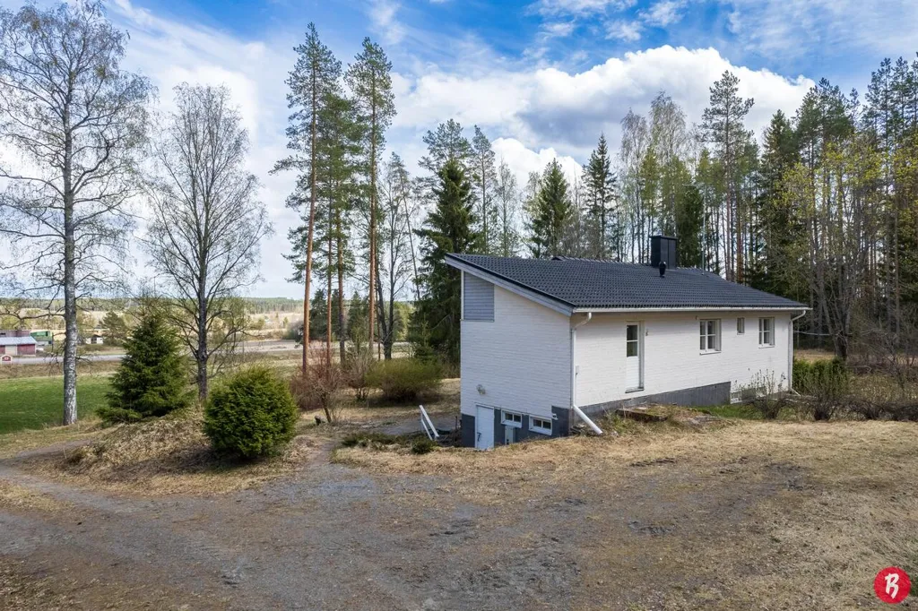 Välivaade - Architect-Designed Home with Sauna in Sykärä