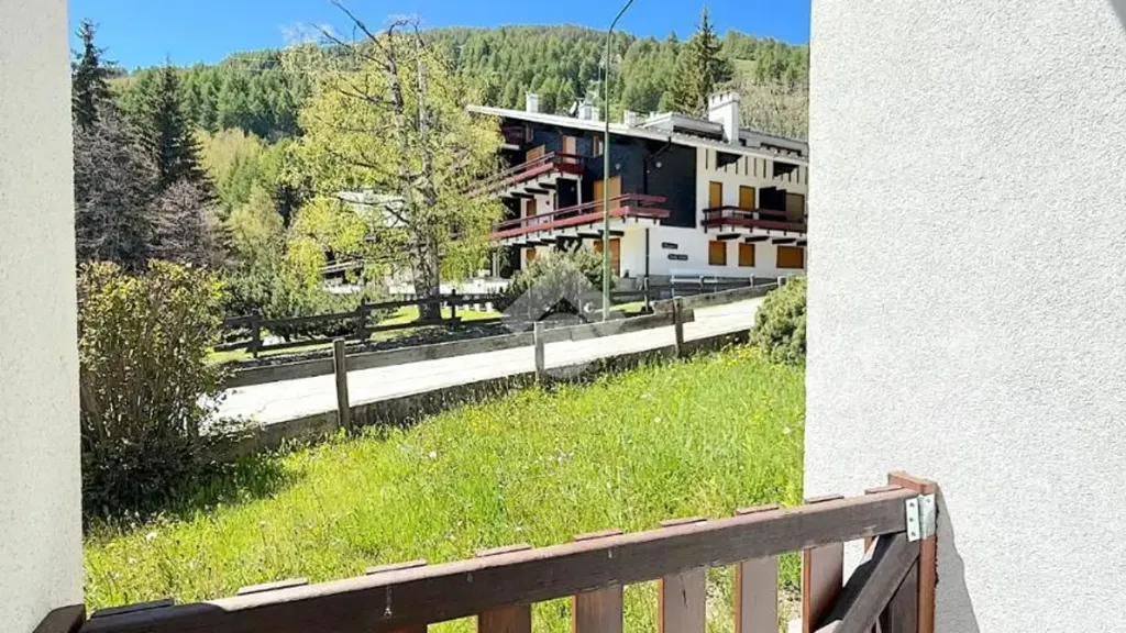 Rõdu - 2-Bedroom Apartment with Private Terrace in Pragelato