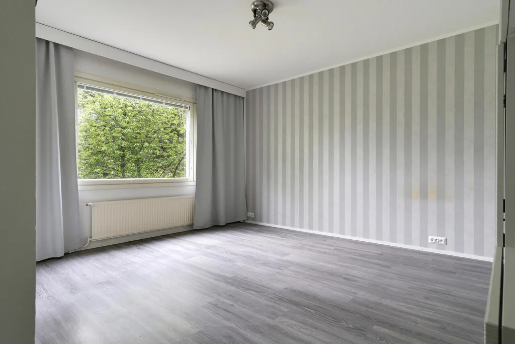 Chambres - Compact Apartment with Garden in Ortelanveikko
