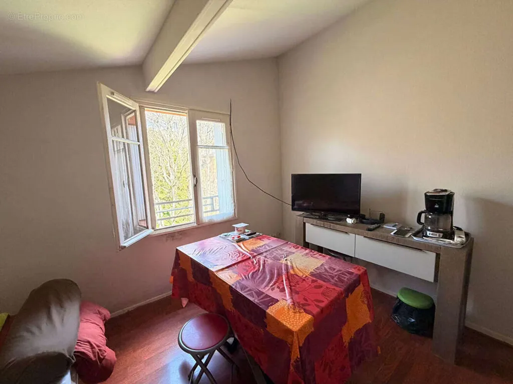 Comedor - T1 Bis with Garden View in Toulouse