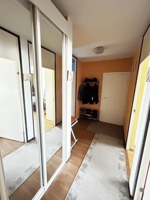 hallway_entrance