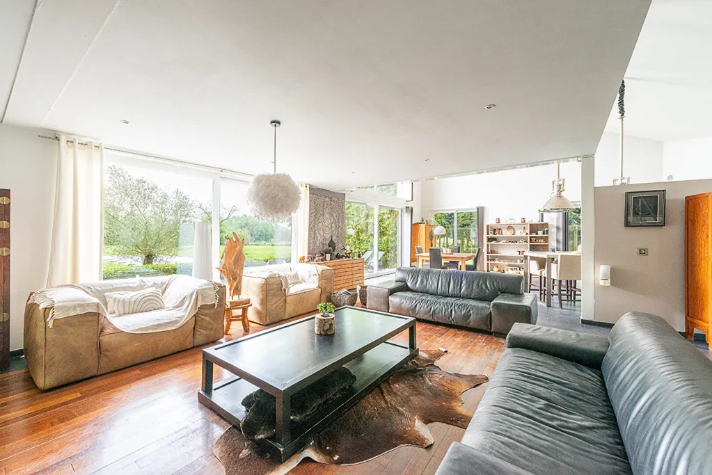 Séjour - Maison de l'Architecte avec Piscine dans un Cadre Paisible
