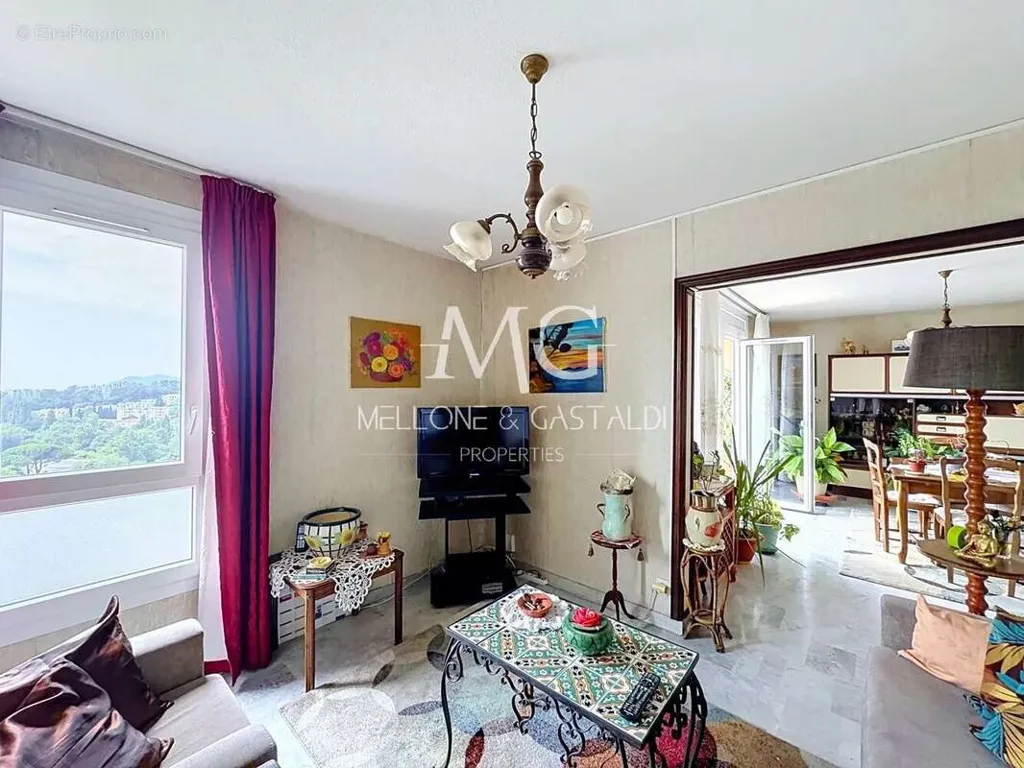 Soggiorno - Apartment with Panoramic Sea View in Cannes la Bocca