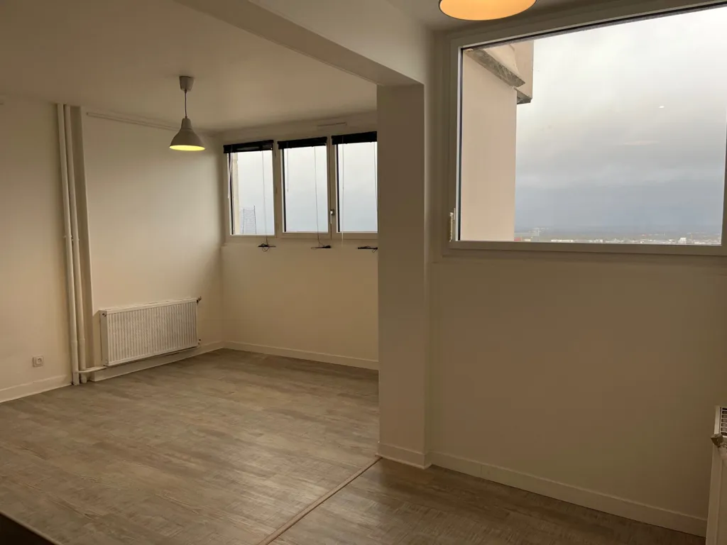 Toad - Renovated Studio in Central Rennes