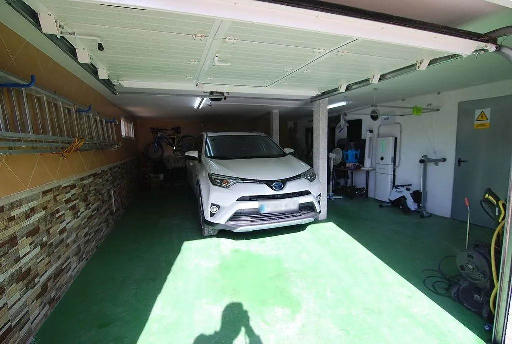 Garage - Chalet with Pool in Navas del Rey