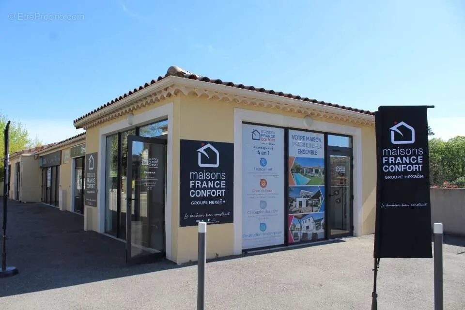 Extérieur - Terrain à Construire avec Vue sur Espace Vert à Saint-Sernin