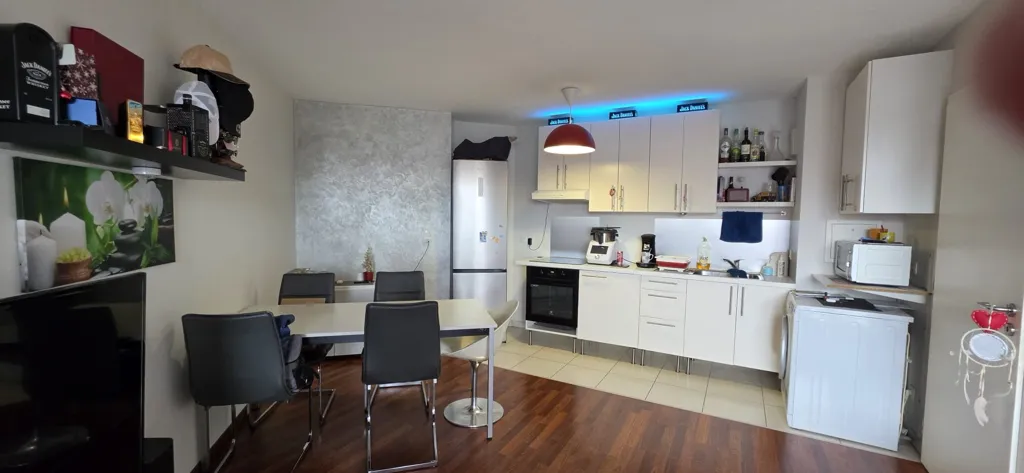Köök - Modern Apartment with Terrace in Holtzheim
