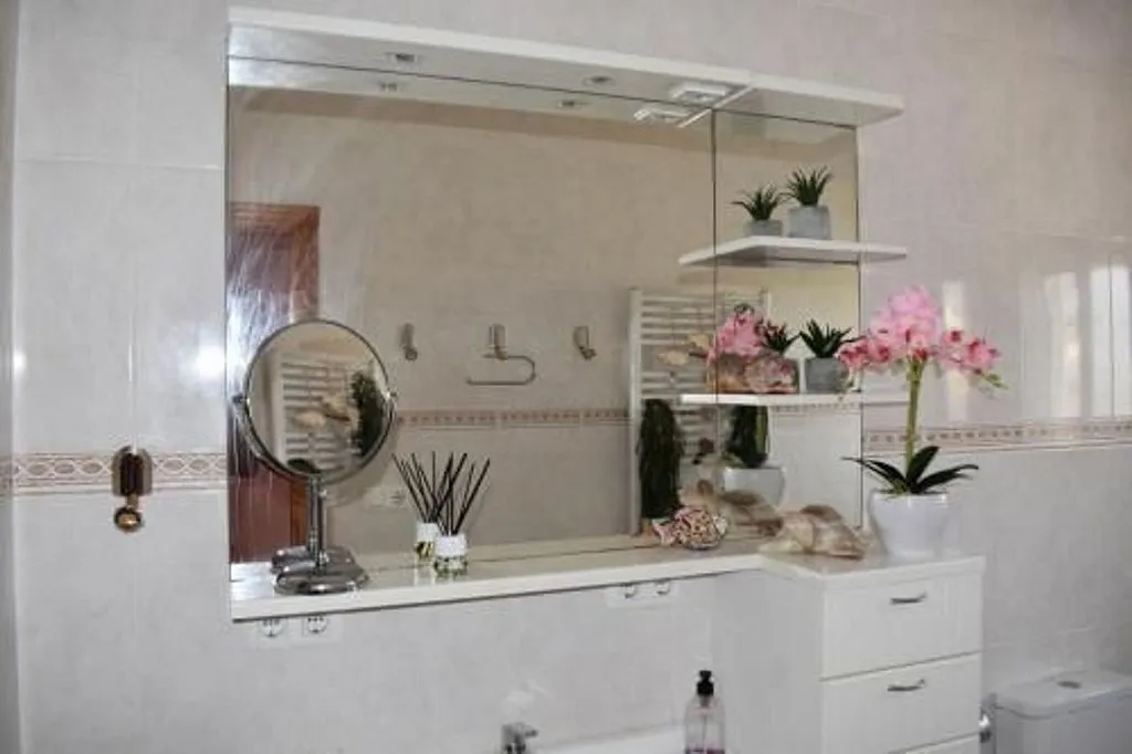 Salles de bain - Rustic Villa with Sea View in Montnegre